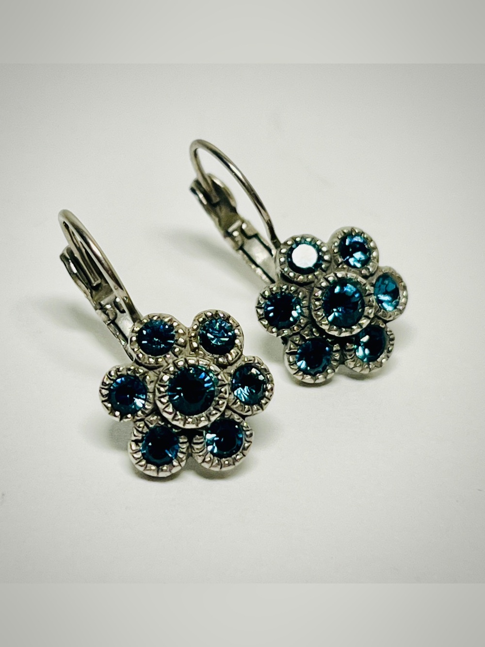 Vintage Blue Crystal Rhinestone Floral Cluster Pierced Earrings